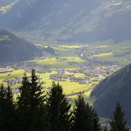 Farma Almhof Zillertal